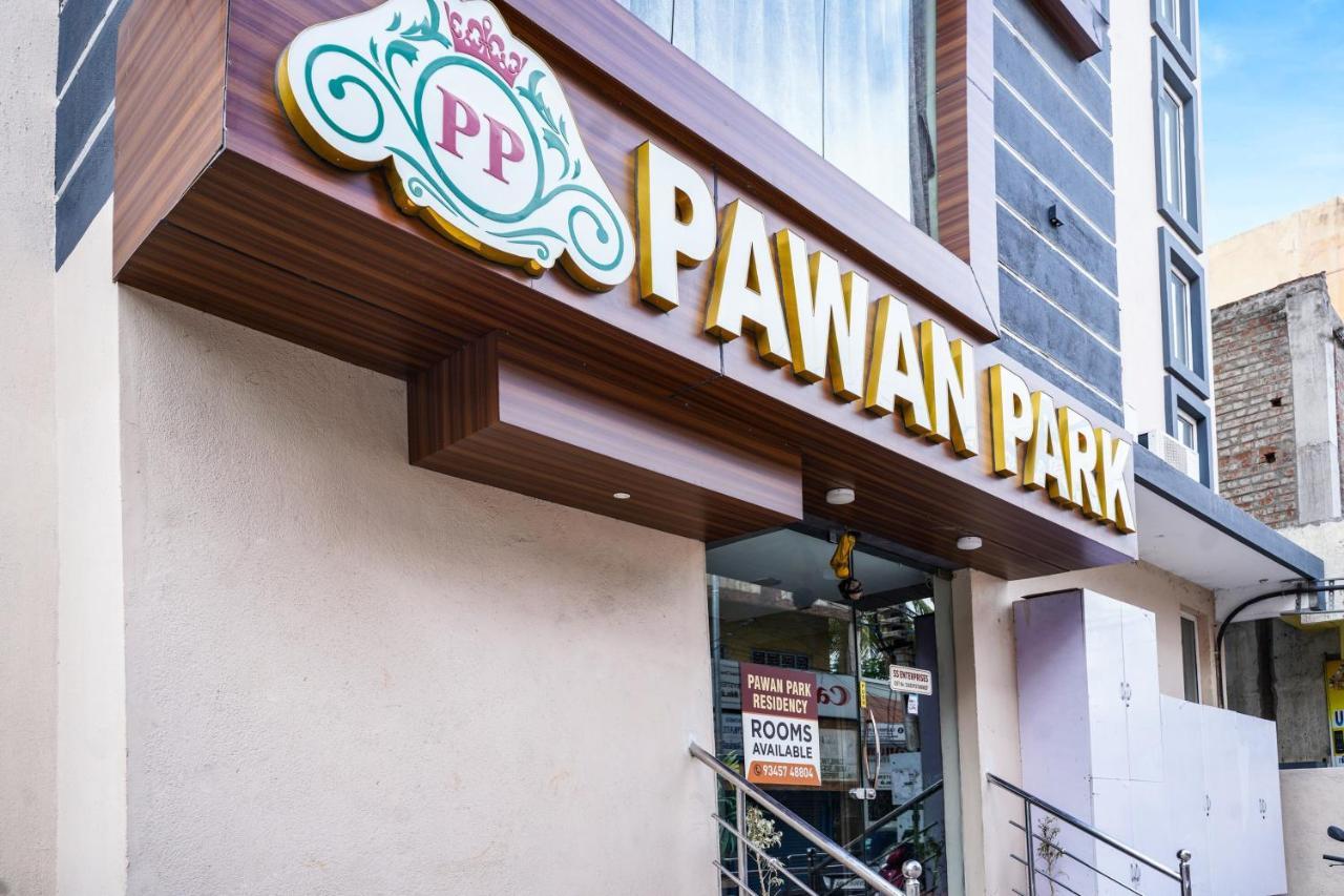 Oyo Flagship Pawan Park Hotel Vellore Bagian luar foto